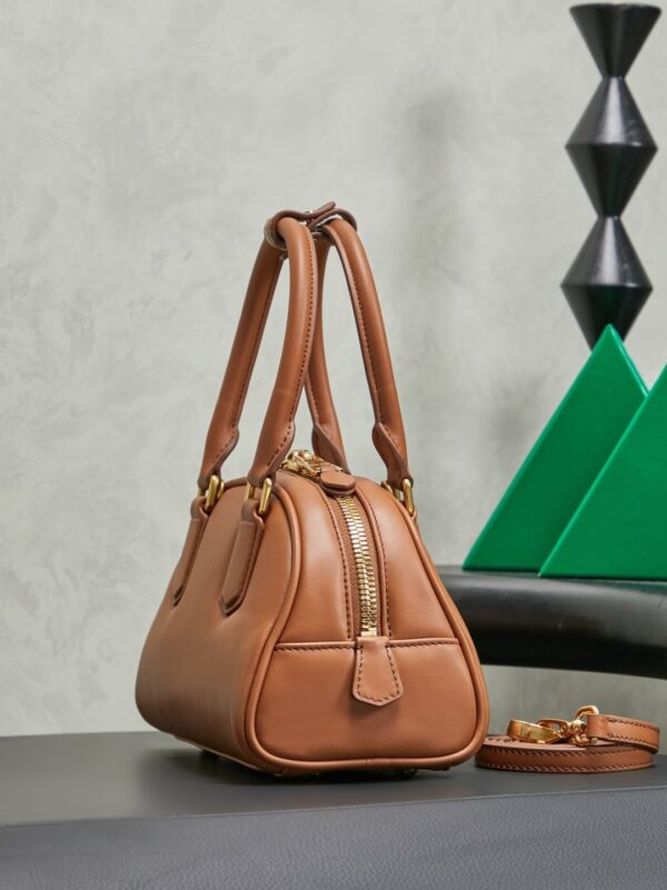 Miu Miu Women’s Arcadie Calfskin Bowling Bag – Vintage-Style Shell Bag (Suitable for Commuting; Shoulder, Crossbody, or Hand-Carry)
