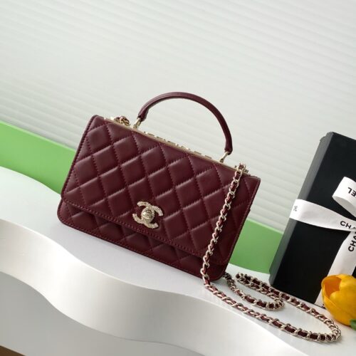 sy_no_340F66B9D966C94B82E0D07EF12B657B_0 Chanel Trendy CC Lambskin Bag with Crystal-Embellished Clasp (Shoulder/Crossbody/Top-Handle)
