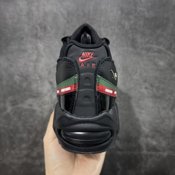 Black / Green & Red Air-Cushioned Retro Running Sneakers
