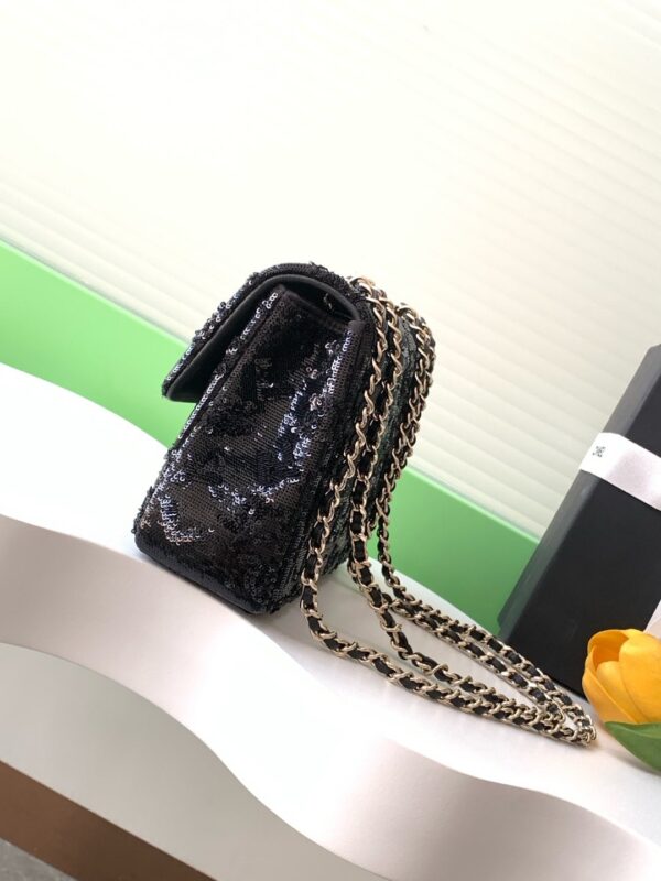 sy_no_3455CF4EDA58A7EB48FF9ABC19835DEC_1 Chanel 24 Black Women's Bag with 3D Lettering and Sequins