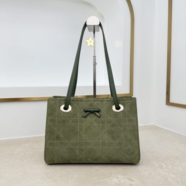sy_no_34666C93B2C073AB982629DDAB57C324_0 Dior Bow Tote Bag – Olive Green Italian Leather