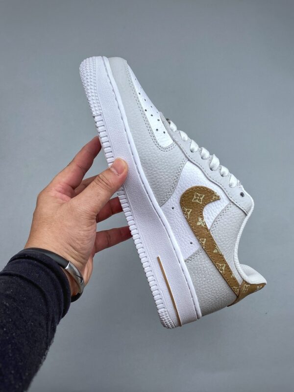 sy_no_34DB3A52997A1D71CA3F1EBF92886E6B_1 Nike Air Force 1 Low Custom Concept – Grey Monogram & Brown Canvas
