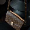 Louis Vuitton Classic Monogram Messenger/Handheld/Shoulder Bag (Microchip Version)