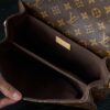 Louis Vuitton Classic Monogram Messenger/Handheld/Shoulder Bag (Microchip Version)