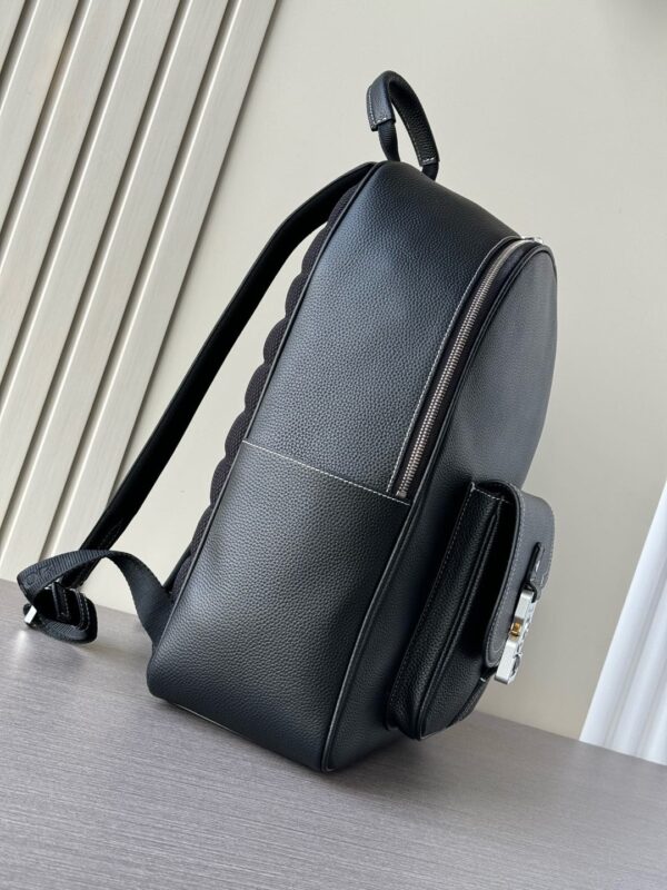 sy_no_362E02E207B638E46BEF1F1555885751_2 Rider / Saddle Backpack – Black Grained Calfskin