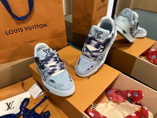 sy_no_37886ACC149AB055BAE775186D69ED92_3 Louis Vuitton Men's Navy Blue Denim LV Trainer Sneakers