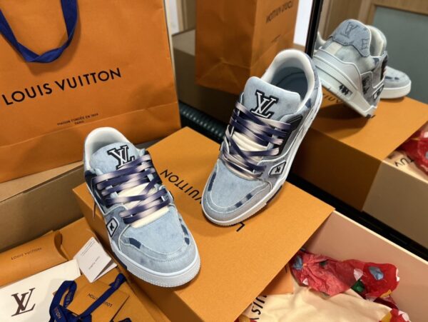 sy_no_37886ACC149AB055BAE775186D69ED92_4 Louis Vuitton Men's Navy Blue Denim LV Trainer Sneakers