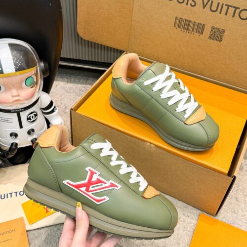 sy_no_37F7DADC540F48CF818C73147EBC39A6_0 Louis Vuitton Olive Green Leather Retro Runner Sneakers