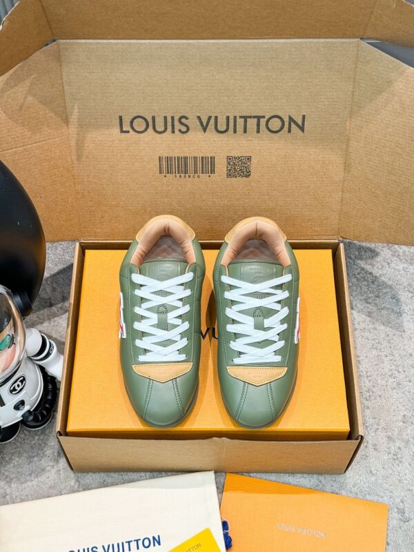 sy_no_37F7DADC540F48CF818C73147EBC39A6_5 Louis Vuitton Olive Green Leather Retro Runner Sneakers