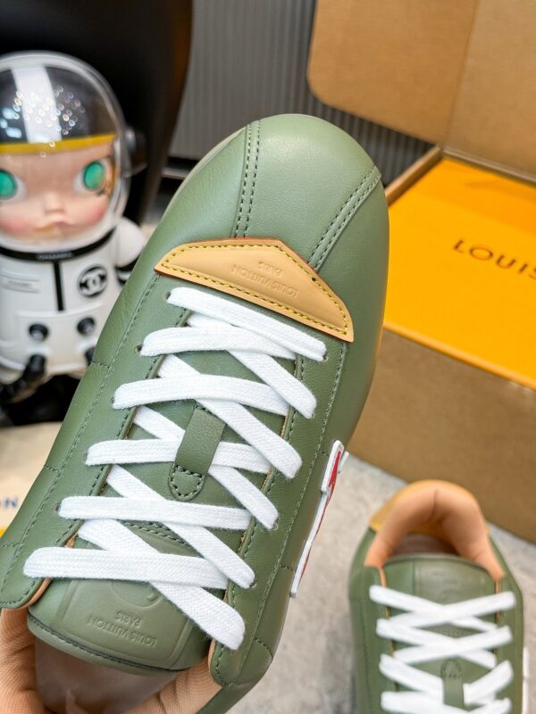 sy_no_37F7DADC540F48CF818C73147EBC39A6_7 Louis Vuitton Olive Green Leather Retro Runner Sneakers