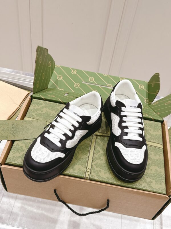 sy_no_38AC2F3EBB547AAD23D568A99A434CA3_3 Gucci GG Embossed Leather Platform Sneaker – Black / White