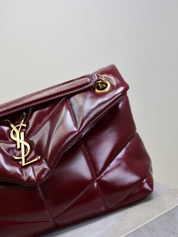 sy_no_3A429A7220EC45BD0E8CD3D01AE4A7EF_4 Loulou 29cm Quilted Waxed Leather Chain Bag – Burgundy