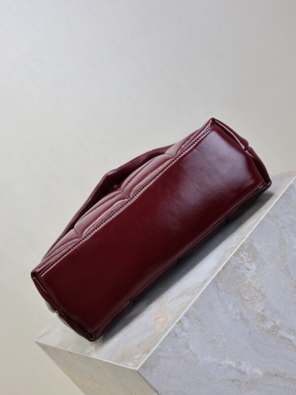 sy_no_3A429A7220EC45BD0E8CD3D01AE4A7EF_5 Loulou 29cm Quilted Waxed Leather Chain Bag – Burgundy