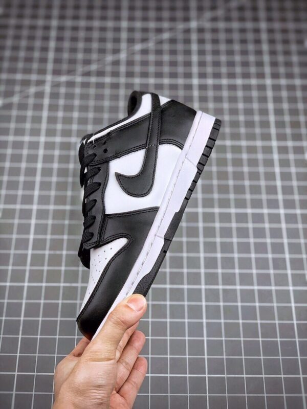 Nike Dunk Low “White / Black” – Panda