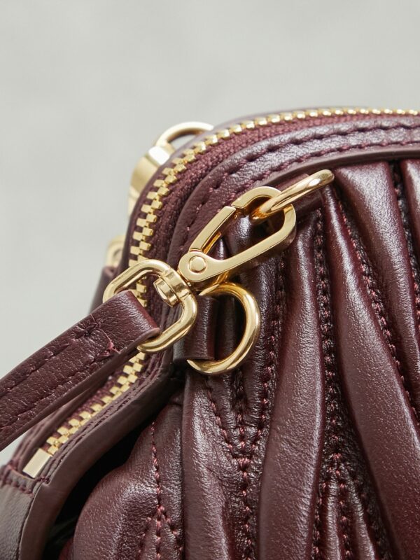 sy_no_3B81CB19F14FA4342AD0BB6B443F2F70_5 Burgundy Matelassé Shell Backpack