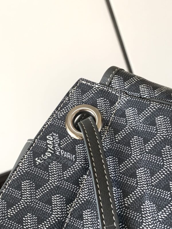 sy_no_3BE2E42B5CE090591F4B2836443ACF4C_5 Goyard Rouette Bag