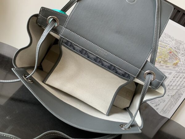 sy_no_3BE2E42B5CE090591F4B2836443ACF4C_7 Goyard Rouette Bag