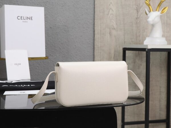 sy_no_3C46DD9E28EEDE0EE88FB78743D94E38_2 Triomphe Shoulder Bag