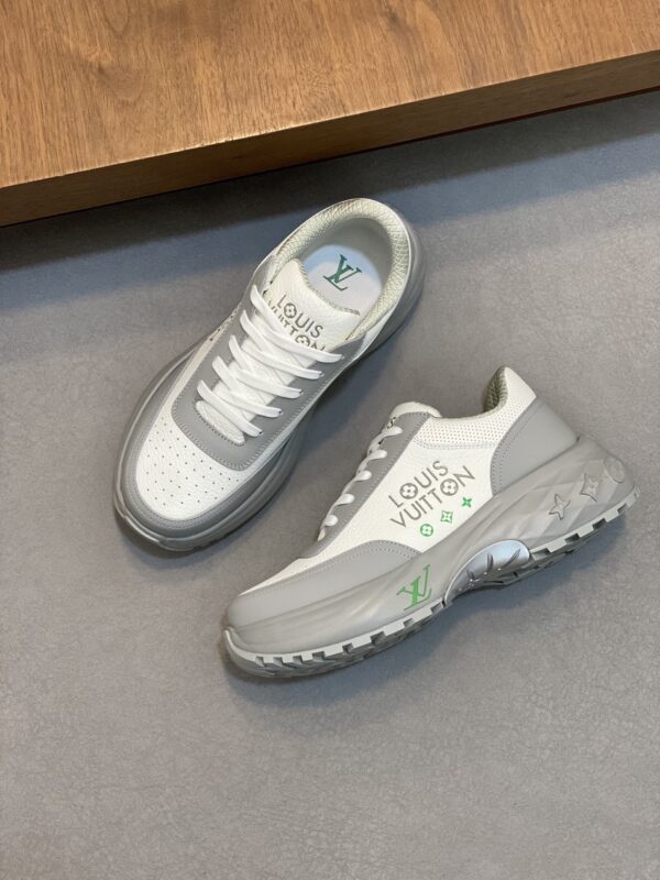 sy_no_3C4A8657596C0578306FAAB18633FAF3_4 Louis Vuitton LV Run 55 White, Grey & Green Chunky Runner Sneakers
