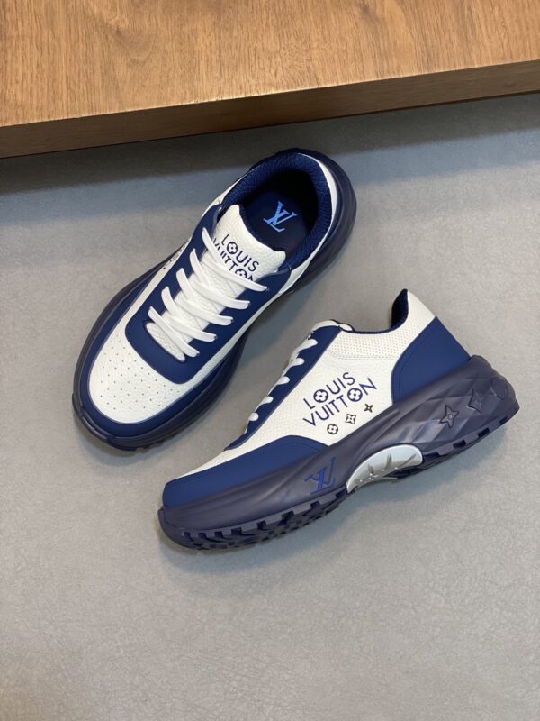sy_no_3D1032F346BD64076E4D8110D3E05880_4 Louis Vuitton LV Run 55 White & Blue Chunky Runner Sneakers