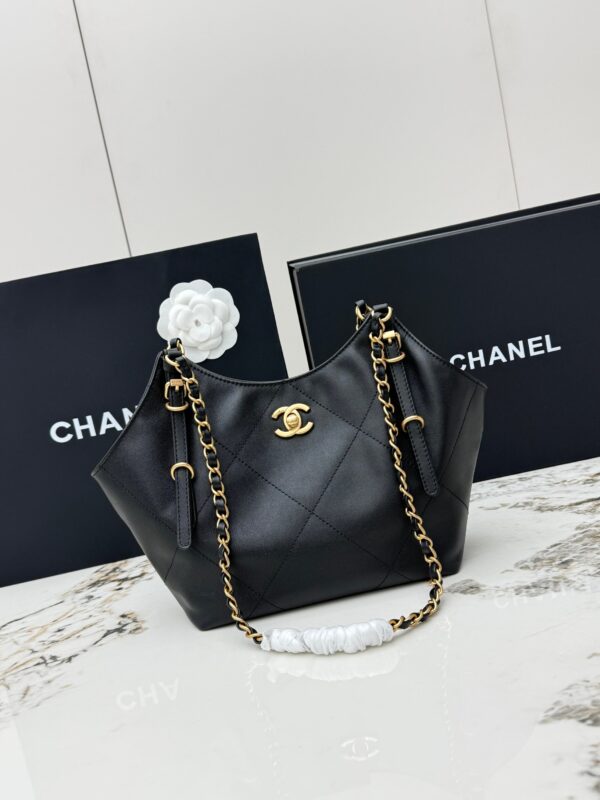 sy_no_3DB509B098F32E2854E29822ADC74D5B_0 Chanel 26C Mini Tote Bag – Quilted Calfskin Leather with Gold Hardware