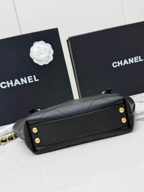 sy_no_3DB509B098F32E2854E29822ADC74D5B_5 Chanel 26C Mini Tote Bag – Quilted Calfskin Leather with Gold Hardware