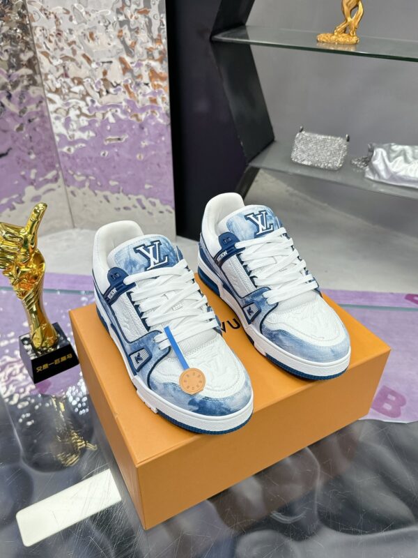 sy_no_402814CBC92AB4292BD5E1CB95C1D741_1 Louis Vuitton LV Trainer Washed Blue Denim & White Leather Retro Sneakers