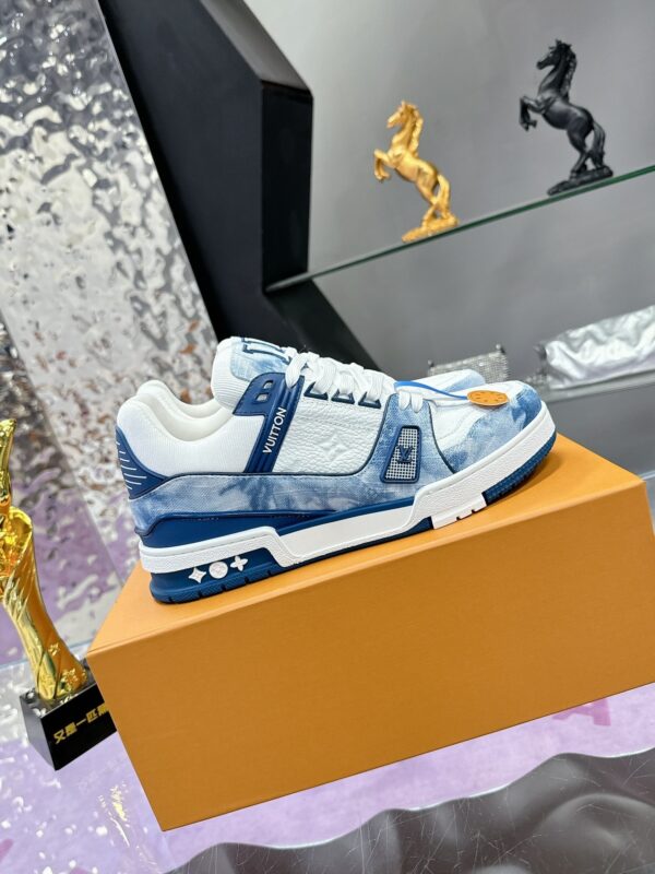 sy_no_402814CBC92AB4292BD5E1CB95C1D741_2 Louis Vuitton LV Trainer Washed Blue Denim & White Leather Retro Sneakers