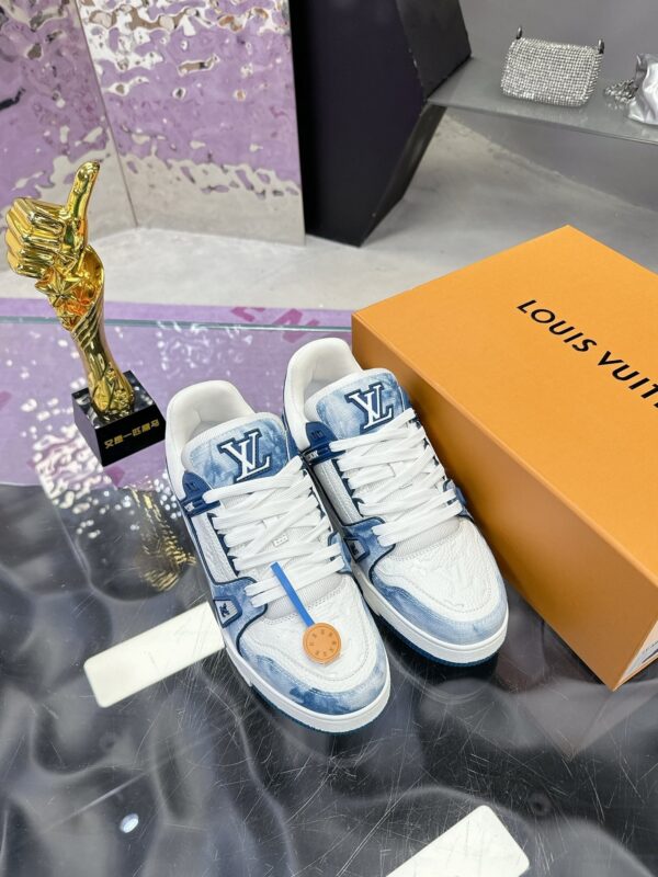 sy_no_402814CBC92AB4292BD5E1CB95C1D741_4 Louis Vuitton LV Trainer Washed Blue Denim & White Leather Retro Sneakers