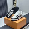 sy_no_408E809AD466D4F5180ABA6DD8D93F09_5 Black & White Panda Low-Top Retro Sneakers