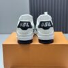 sy_no_408E809AD466D4F5180ABA6DD8D93F09_6 Black & White Panda Low-Top Retro Sneakers