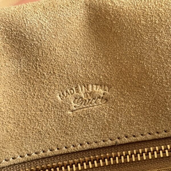 sy_no_40B40DAD48BD98FBC4C1CA2ED9DFF174_7 Generation Horsebit Top-Handle Suede Bag