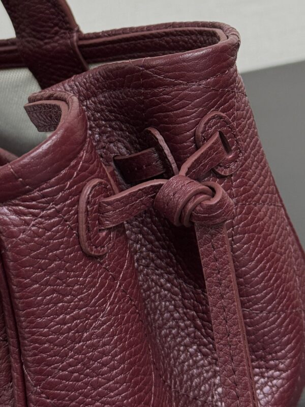 sy_no_41D7E19B8F3EBB4CB6FBCE10B0FE20DF_2 Chanel Caviar Leather Baguette/Bowling Style Shoulder & Handbag