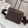 sy_no_43DFDA6EA88B4415AD86CCCAD37CE058_2 LOEWE Pebble Messenger Bag Medium – Soft Grained Calfskin