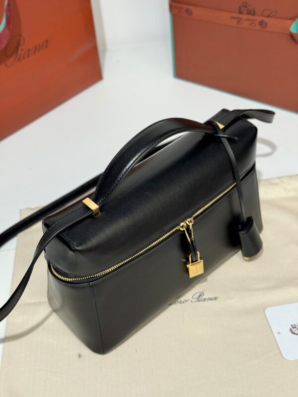 Loro Piana Extra Bag L27 Shoulder Bag – Saddle Leather (Black)