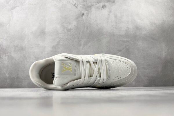 sy_no_446B88987F90505CC1E87EABD32AF0D3_2 Louis Vuitton LV Trainer White Leather Floral Embroidery Sneakers