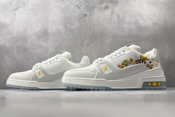 sy_no_446B88987F90505CC1E87EABD32AF0D3_4 Louis Vuitton LV Trainer White Leather Floral Embroidery Sneakers