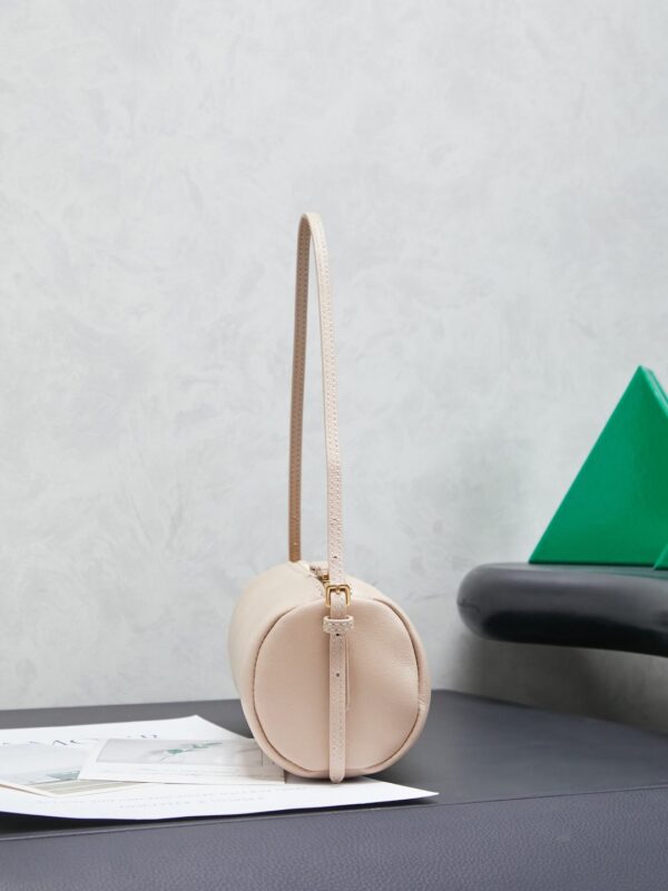 sy_no_44B455B1DF887477BD01847594F773E2_2 Beige Leather Cylindrical Underarm Shoulder Bag