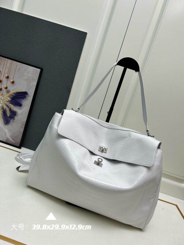 sy_no_452DB2D9C87E53B552148E6E9BD56ED2_0 Balenciaga Rodeo Large Bag – Crocodile-Embossed