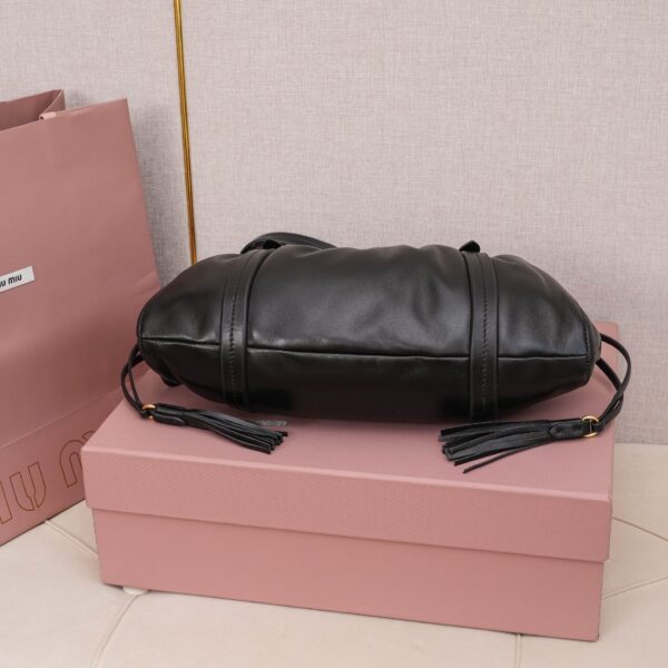 sy_no_45B0FE24C56E0F1B08A2FB3D842061DB_5 Black Archive-Inspired Drawstring Ruched Shoulder / Underarm Bag