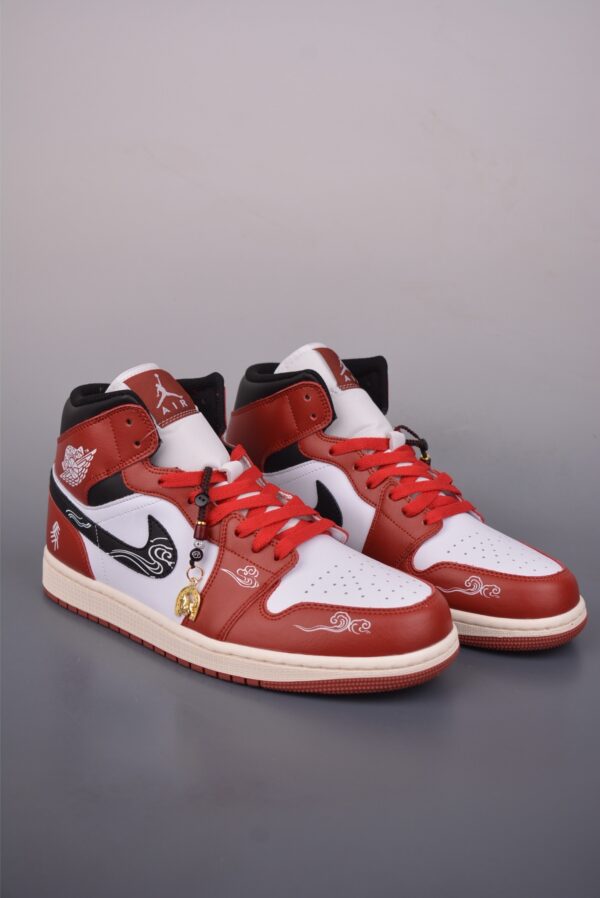 Air Jordan 1 Mid Custom – Chinese Cloud Pattern / Retro Red