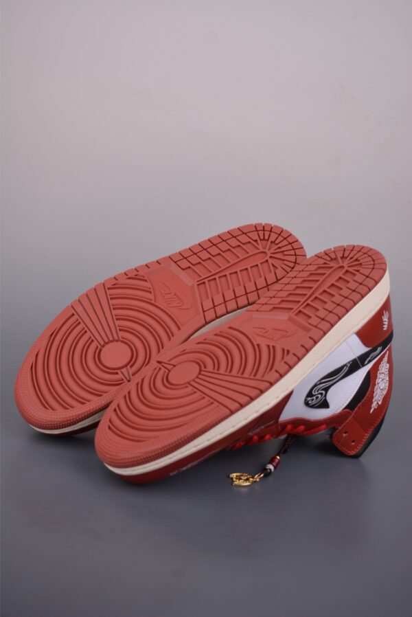 Air Jordan 1 Mid Custom – Chinese Cloud Pattern / Retro Red