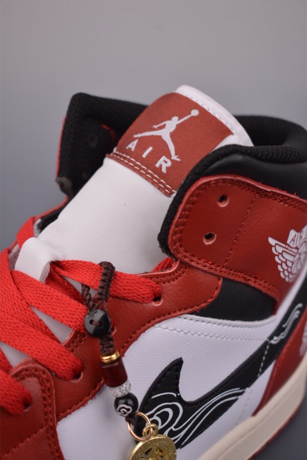 Air Jordan 1 Mid Custom – Chinese Cloud Pattern / Retro Red