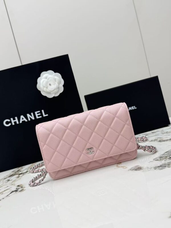 sy_no_463B7AF8FA9301EB621FF862EEC003C3_0 Pink Quilted Textured Calfskin WOC Chain Wallet