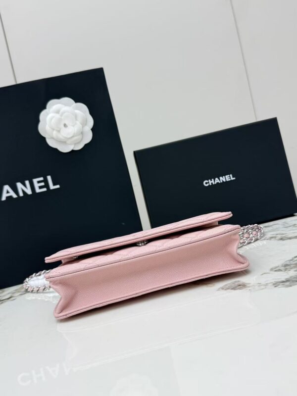 sy_no_463B7AF8FA9301EB621FF862EEC003C3_3 Pink Quilted Textured Calfskin WOC Chain Wallet