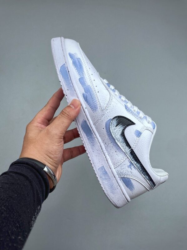 sy_no_465F5ADB236BF314FFCF57B16A801FEE_1 DREAM CURTAIN / UFO Custom Hand-Painted Low-Top Sneakers