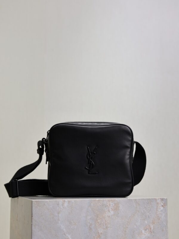 sy_no_479C84F575AE1E9A2A745CE47211DD48_0 YSL Niki Lambskin Camera Bag – Black