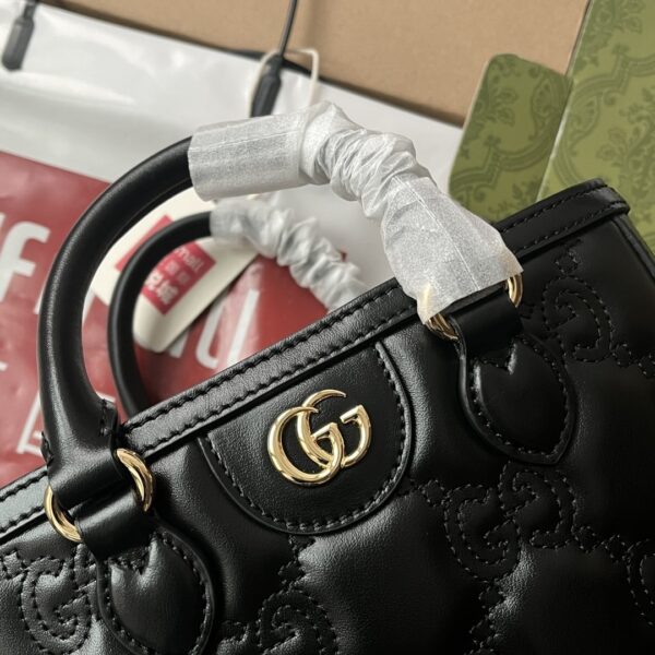 sy_no_498DF85867A4312A6E27C09F484E7C78_5 Gucci Matelassé Leather Shoulder Bag UM8HG 1046 – Black Embossed Leather