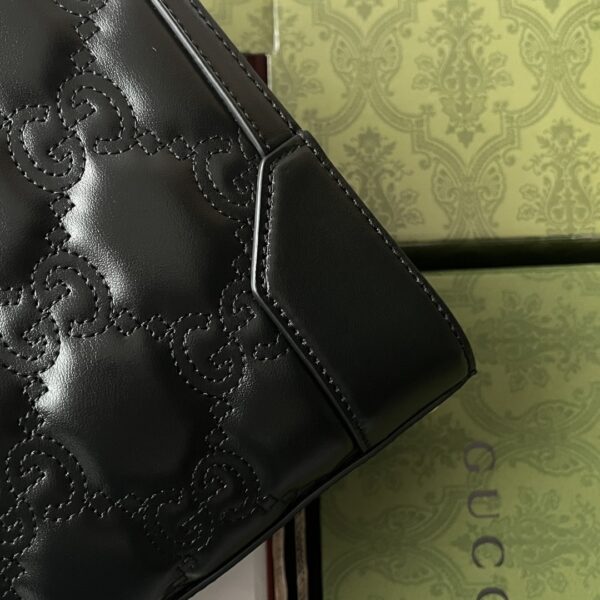 sy_no_498DF85867A4312A6E27C09F484E7C78_6 Gucci Matelassé Leather Shoulder Bag UM8HG 1046 – Black Embossed Leather