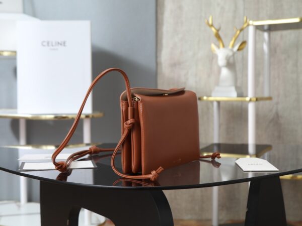 sy_no_49D26D903A4B2EAC7AAE78AF22D9DEDD_3 Trio Flap Mini Bag